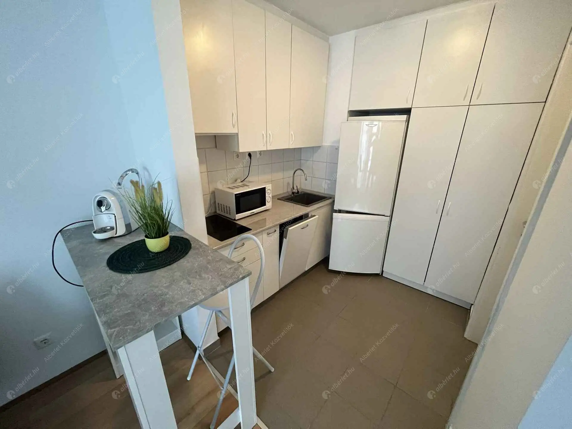 Kiadó albérlet 230000 Ft/hó áron: Budapest, IX. kerület  Márton utca. Mérete: 55 nm, 1 szobás | Alberlet.hu - 6362917
