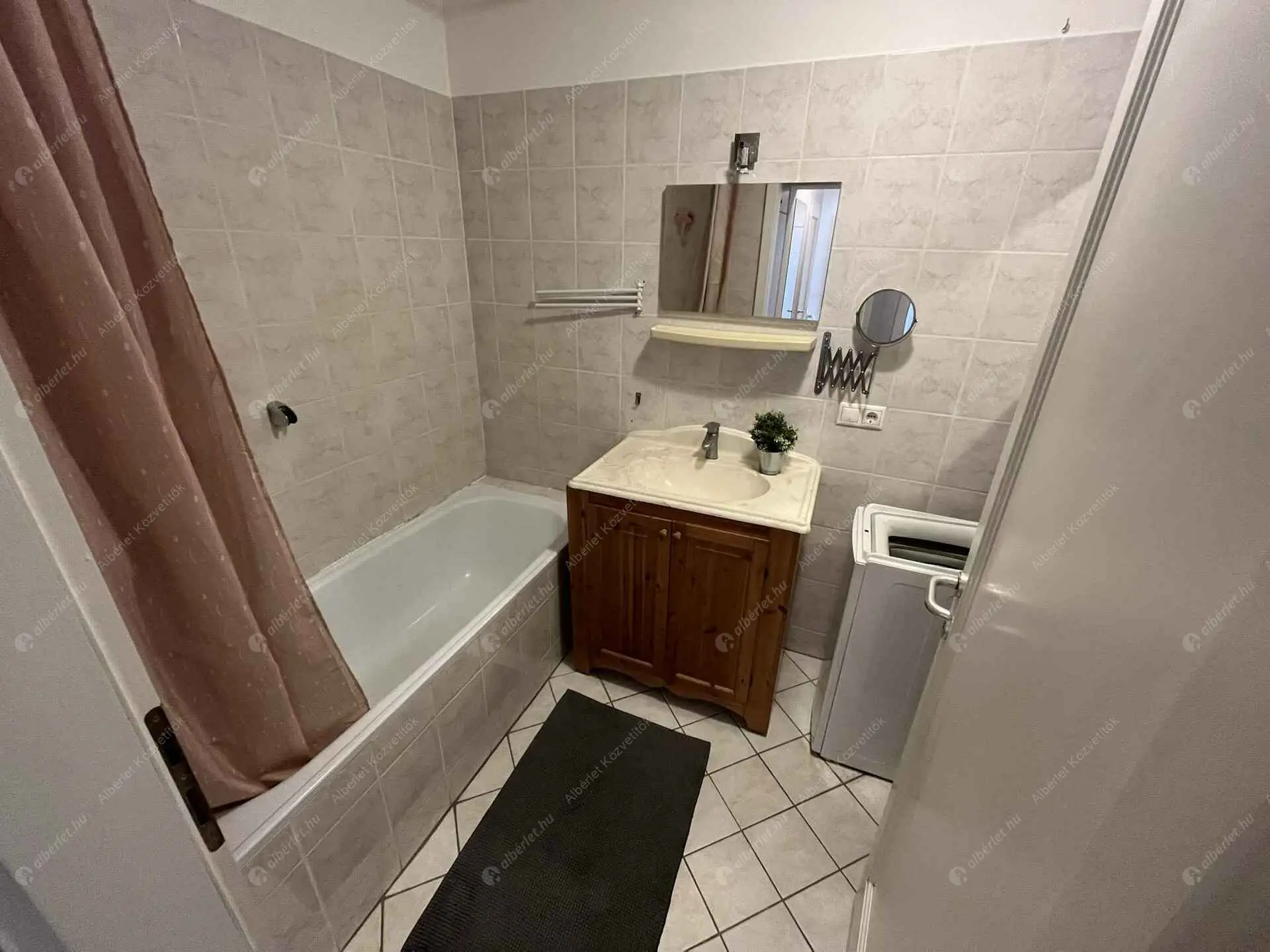 Kiadó albérlet 230000 Ft/hó áron: Budapest, IX. kerület  Márton utca. Mérete: 55 nm, 1 szobás | Alberlet.hu - 6362932