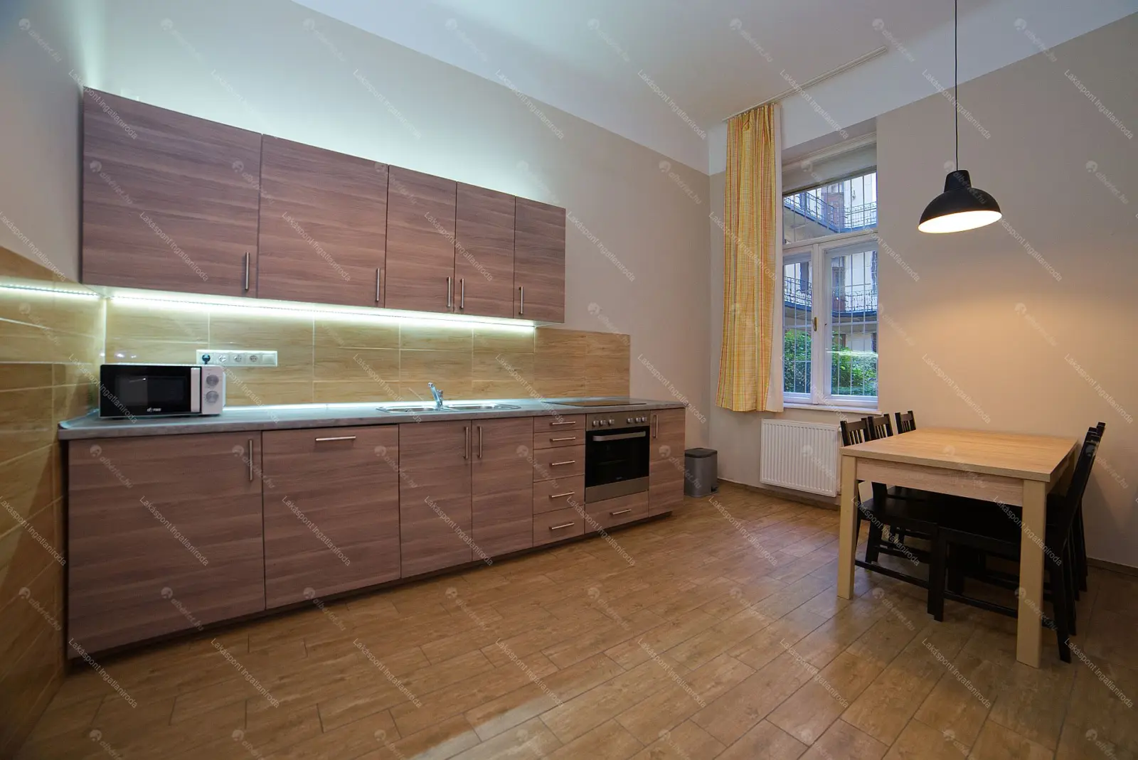 Kiadó albérlet 330000 Ft/hó áron: Budapest, IX. kerület  Márton utca. Mérete: 89 nm, 2 szobás | Alberlet.hu - 6694454