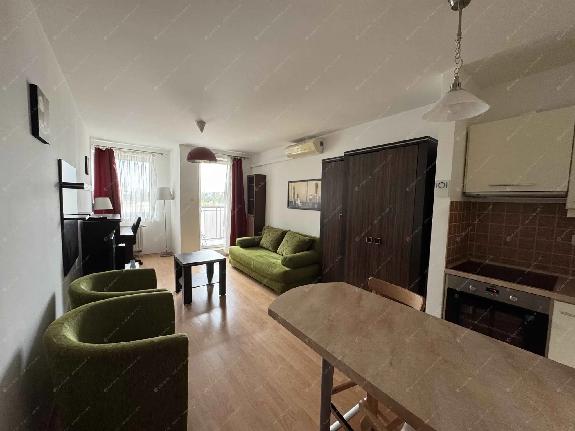 Kiadó albérlet 190000 Ft/hó áron: Budapest, IX. kerület  Meseter utca. Mérete: 29 nm, 1 szobás | Alberlet.hu - 6548600