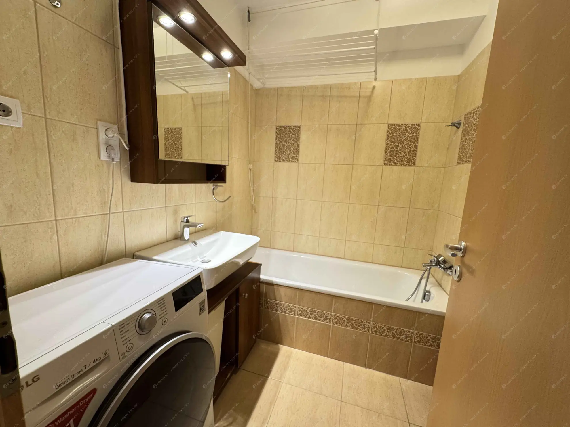 Kiadó albérlet 190000 Ft/hó áron: Budapest, IX. kerület  Meseter utca. Mérete: 29 nm, 1 szobás | Alberlet.hu - 6548610