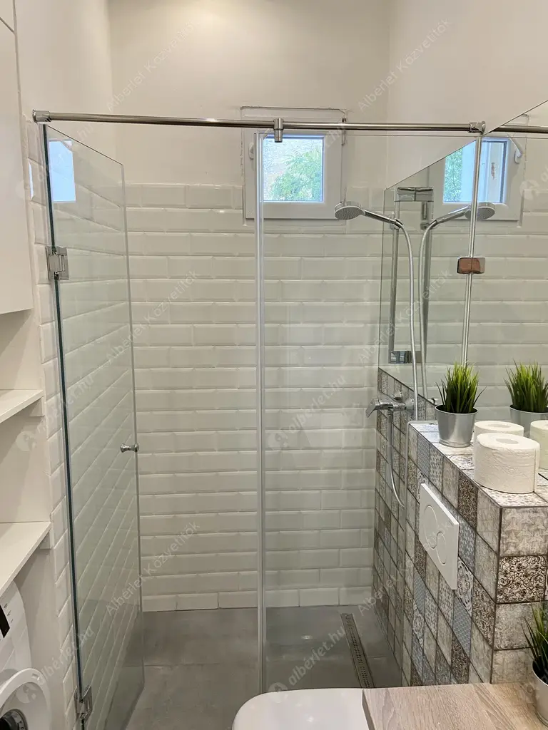 Kiadó albérlet 240000 Ft/hó áron: Budapest, IX. kerület  Mester utca. Mérete: 43 nm, 1 szobás | Alberlet.hu - 5080412