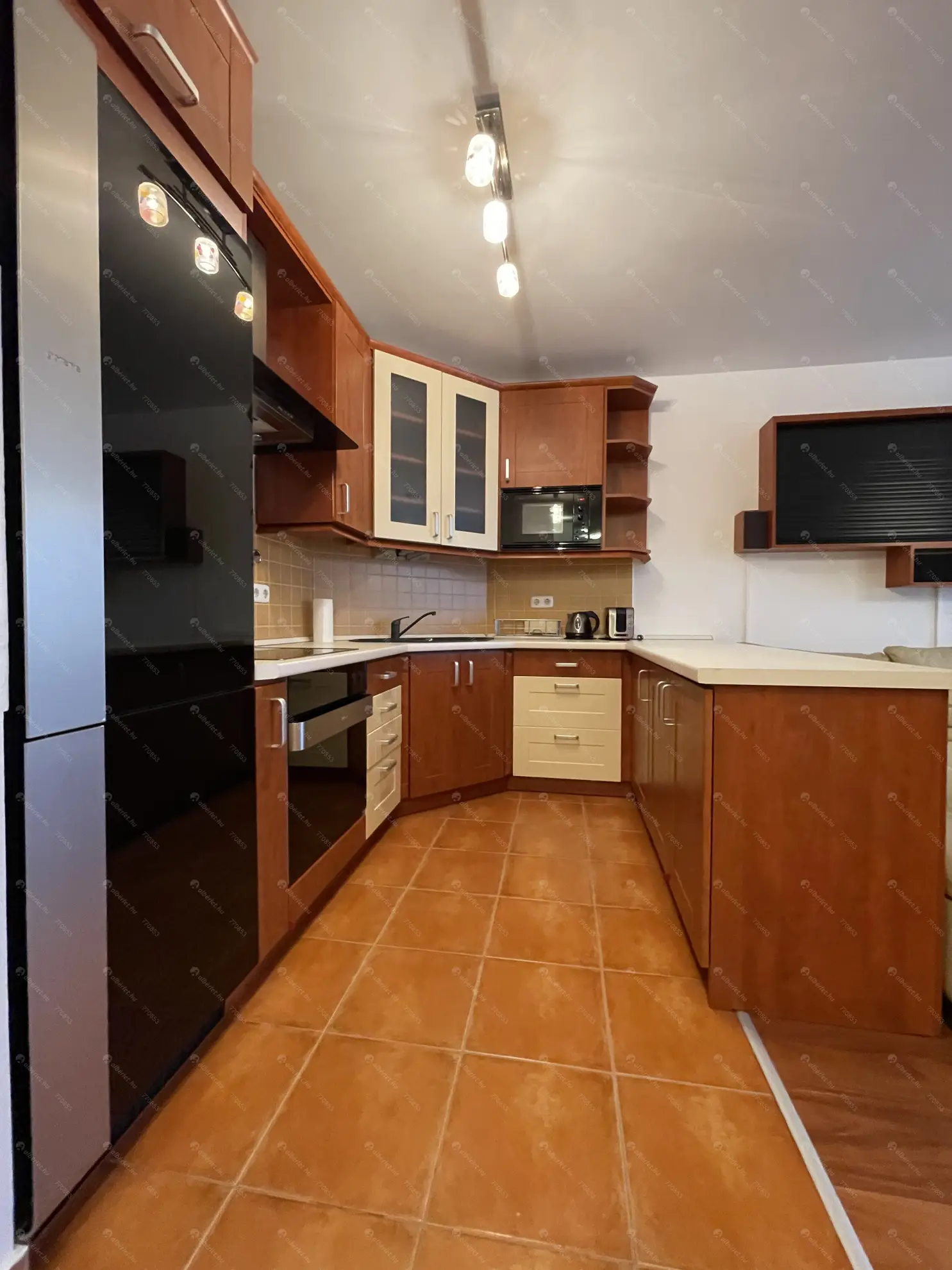 Kiadó albérlet 280000 Ft/hó áron: Budapest, IX. kerület  Mester utca. Mérete: 70 nm, 3 szobás | Alberlet.hu - 6579869