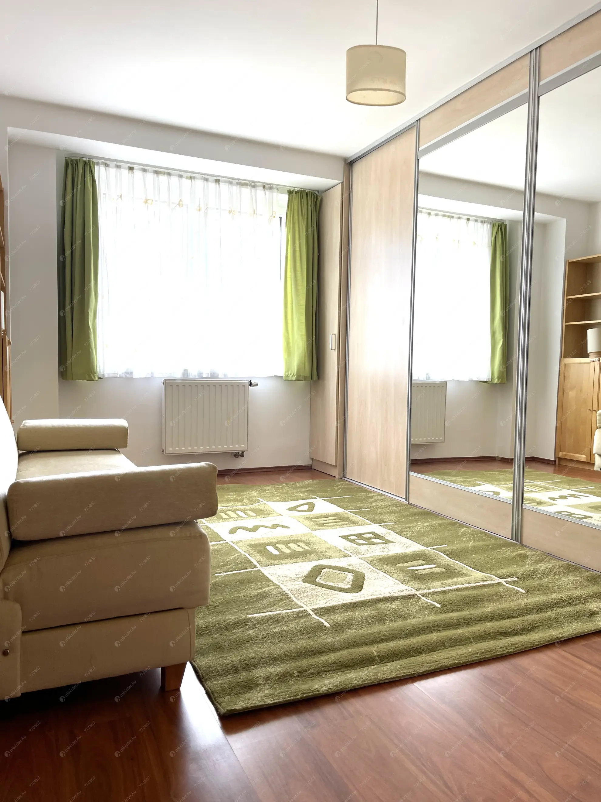 Kiadó albérlet 280000 Ft/hó áron: Budapest, IX. kerület  Mester utca. Mérete: 70 nm, 3 szobás | Alberlet.hu - 6579872