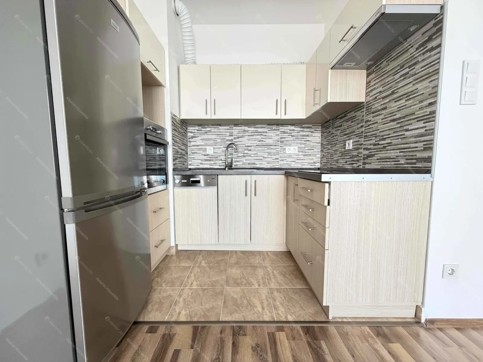 Kiadó albérlet 260000 Ft/hó áron: Budapest, IX. kerület  Nádasdy utca. Mérete: 37 nm, 2 szobás | Alberlet.hu - 6685160