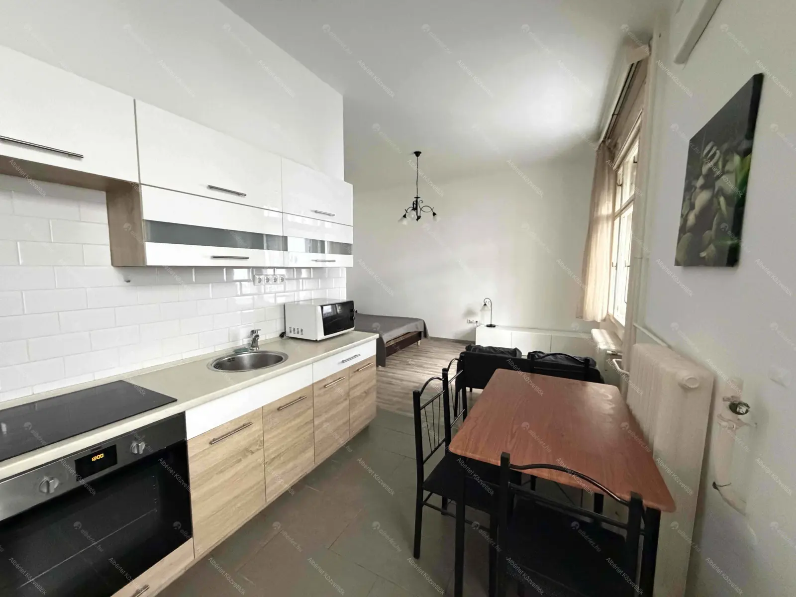 Kiadó albérlet 200000 Ft/hó áron: Budapest, IX. kerület  nagymező . Mérete: 32 nm, 1 szobás | Alberlet.hu - 6705459