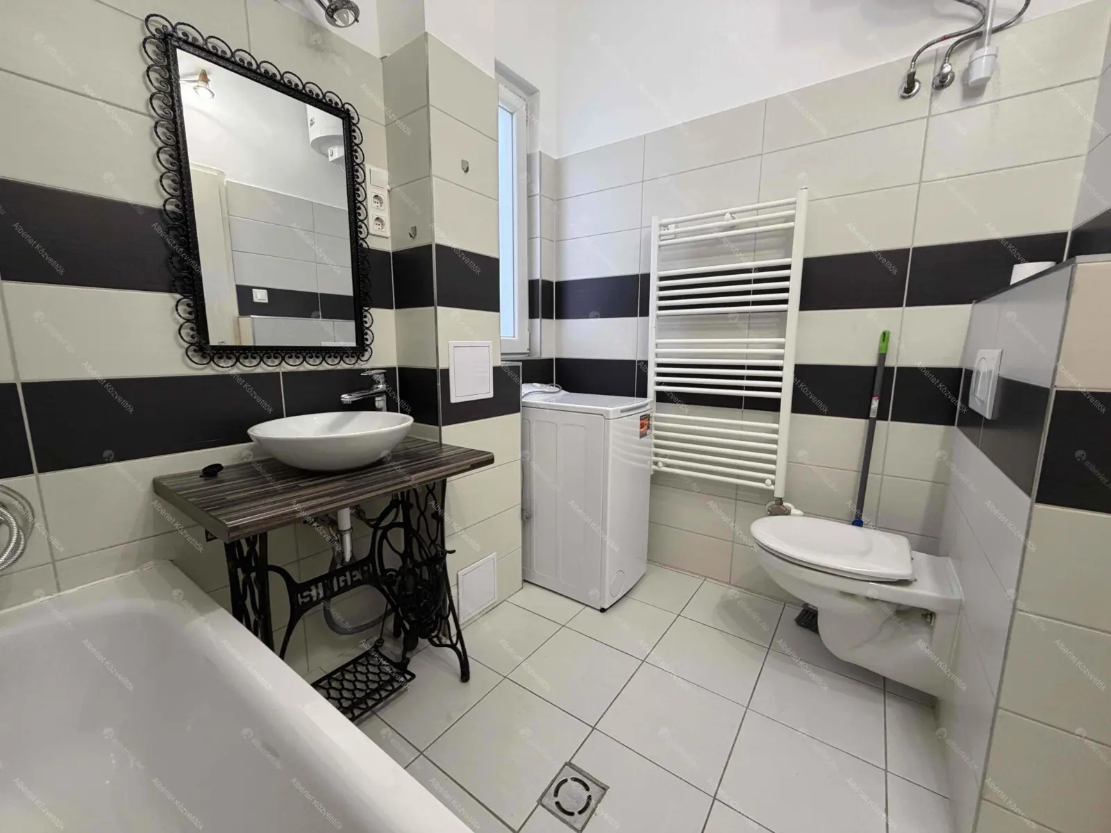 Kiadó albérlet 200000 Ft/hó áron: Budapest, IX. kerület  nagymező . Mérete: 32 nm, 1 szobás | Alberlet.hu - 6705463