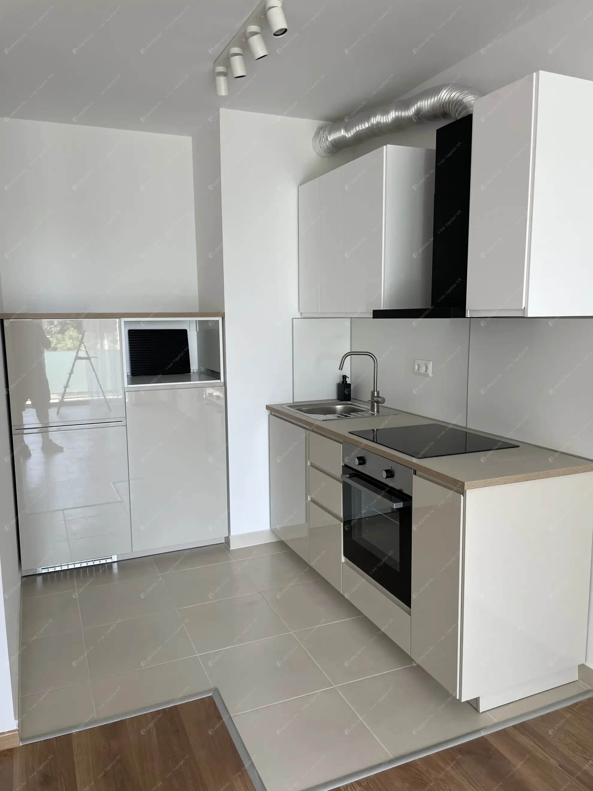 Kiadó albérlet 260000 Ft/hó áron: Budapest, IX. kerület  Pápay István utca. Mérete: 45 nm, 1 szobás | Alberlet.hu - 6619314