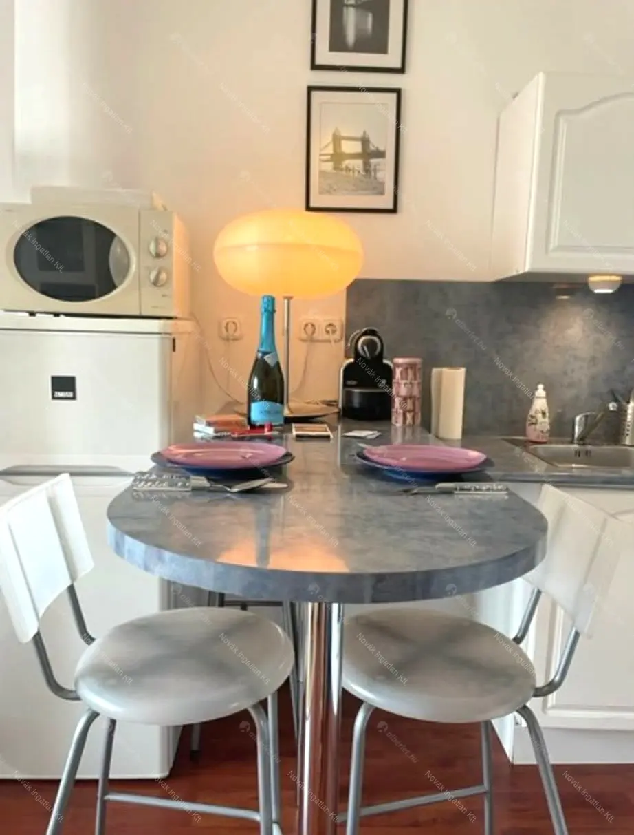 Kiadó albérlet 270000 Ft/hó áron: Budapest, IX. kerület  Páva utca. Mérete: 40 nm, 1 szobás | Alberlet.hu - 6658703