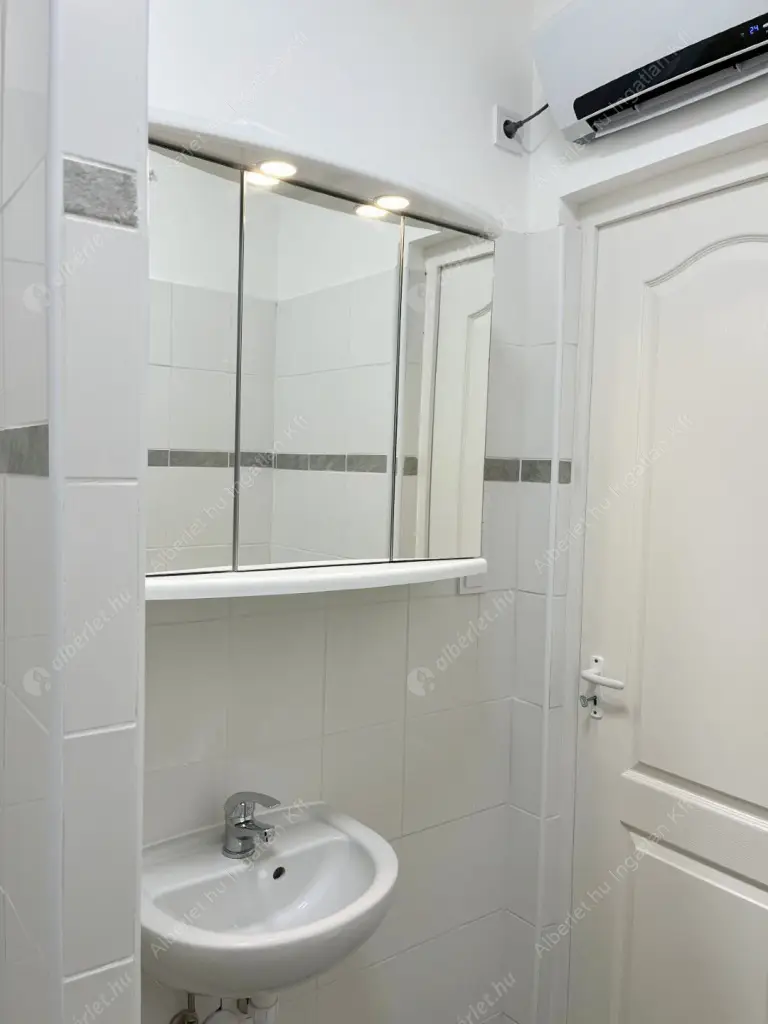 Kiadó albérlet 195000 Ft/hó áron: Budapest, IX. kerület  Pöttyös utca. Mérete: 39 nm, 1 szobás | Alberlet.hu - 6569964