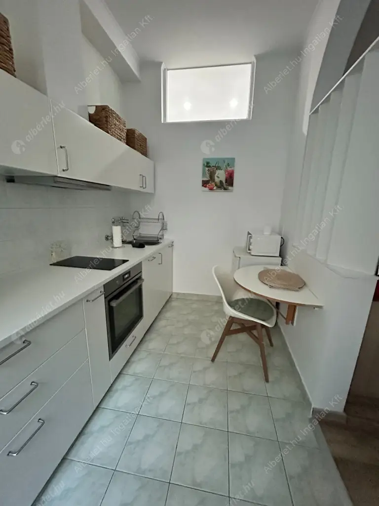 Kiadó albérlet 174000 Ft/hó áron: Budapest, IX. kerület  Ráday u utca. Mérete: 30 nm, 1 szobás | Alberlet.hu - 6575532