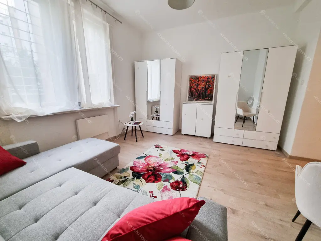 Kiadó albérlet 230000 Ft/hó áron: Budapest, IX. kerület  Ráday utca. Mérete: 35 nm, 1 szobás | Alberlet.hu - 6659018