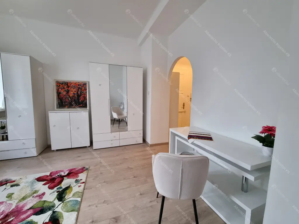 Kiadó albérlet 230000 Ft/hó áron: Budapest, IX. kerület  Ráday utca. Mérete: 35 nm, 1 szobás | Alberlet.hu - 6659019