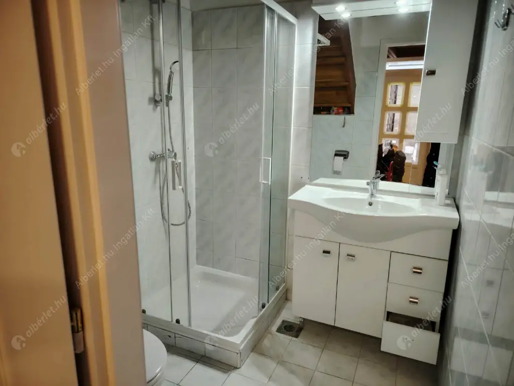 Kiadó albérlet 480000 Ft/hó áron: Budapest, IX. kerület  Ráday utca. Mérete: 57 nm, 1 szobás | Alberlet.hu - 6617197