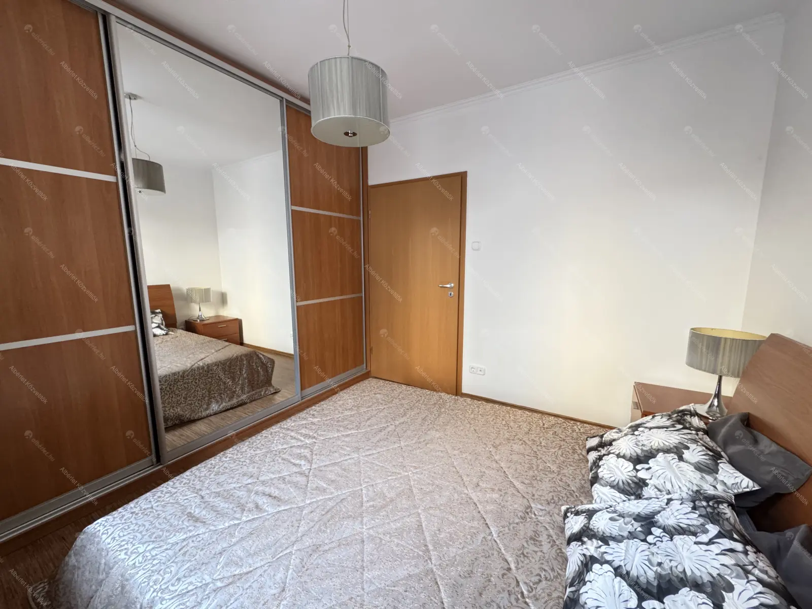 Kiadó albérlet 265000 Ft/hó áron: Budapest, IX. kerület  Sobieski János utca. Mérete: 46 nm, 1 szobás | Alberlet.hu - 6662263