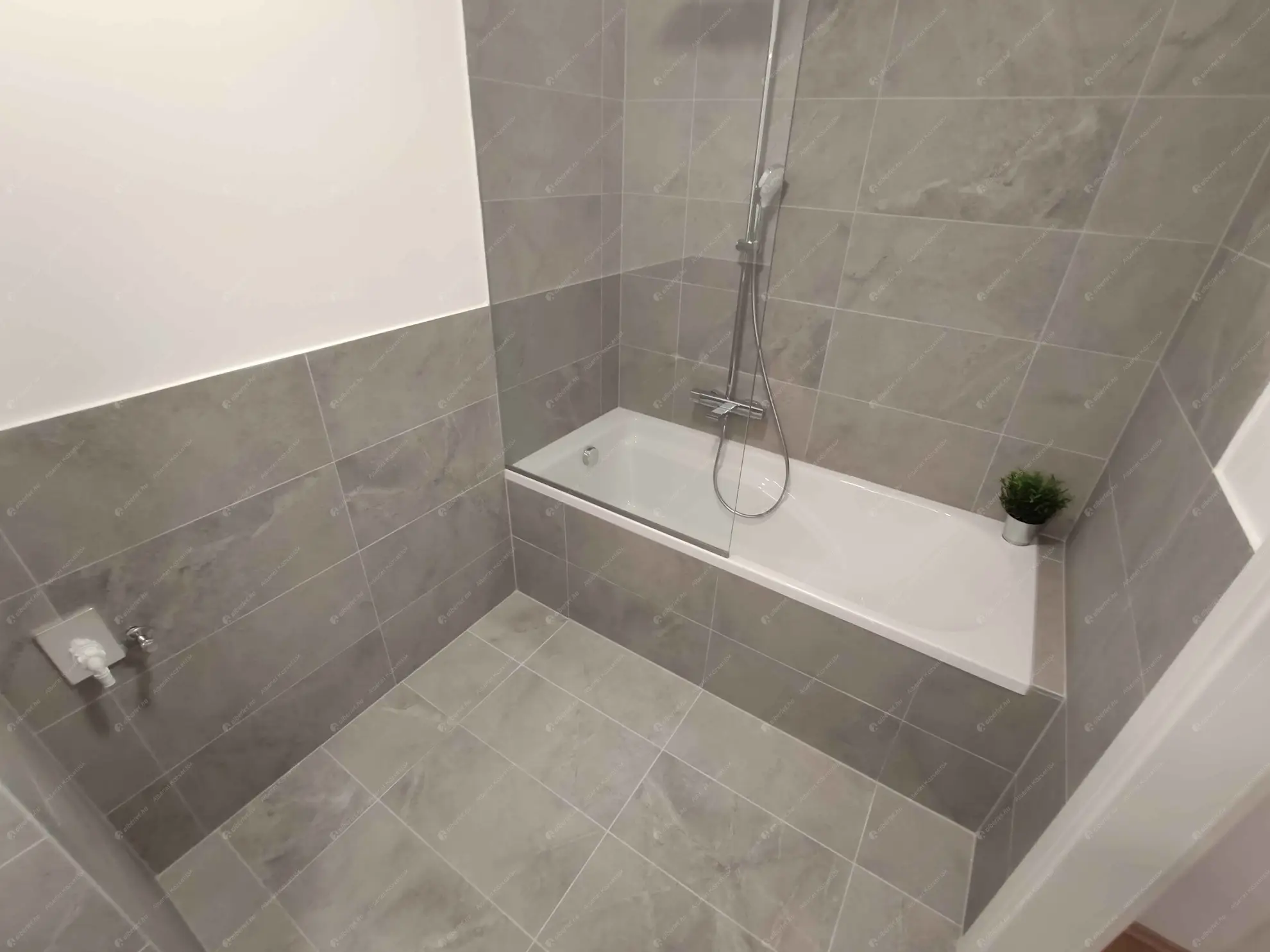 Kiadó albérlet 290000 Ft/hó áron: Budapest, IX. kerület  Sobieski János utca. Mérete: 51 nm, 2 szobás | Alberlet.hu - 6600946