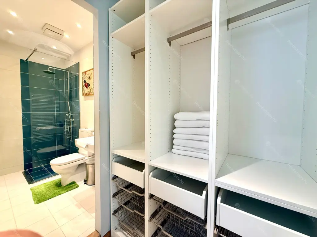 Kiadó albérlet 417000 Ft/hó áron: Budapest, IX. kerület  Sobieski János utca. Mérete: 80 nm, 2 szobás | Alberlet.hu - 6666054