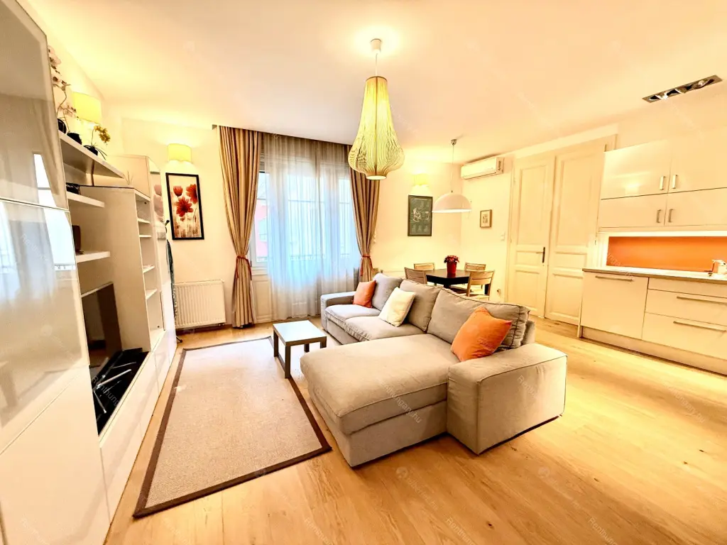 Kiadó albérlet 328000 Ft/hó áron: Budapest, IX. kerület  Sobieski János utca. Mérete: 80 nm, 2 szobás | Alberlet.hu - 6699306