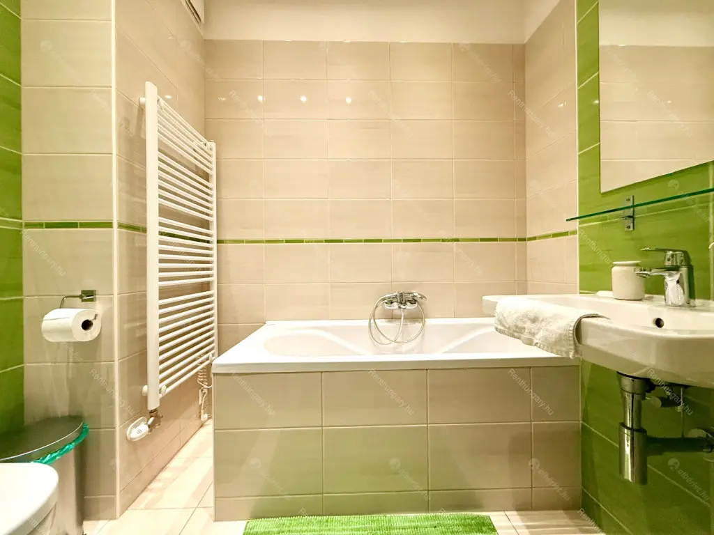 Kiadó albérlet 328000 Ft/hó áron: Budapest, IX. kerület  Sobieski János utca. Mérete: 80 nm, 2 szobás | Alberlet.hu - 6699320