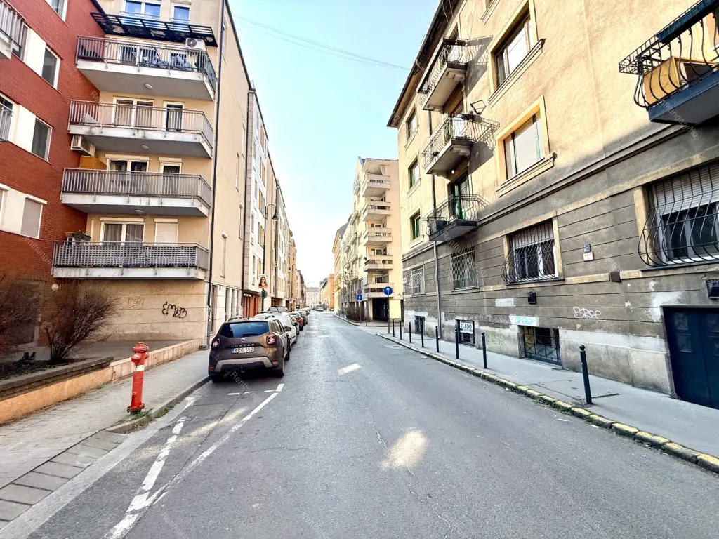 Kiadó albérlet 328000 Ft/hó áron: Budapest, IX. kerület  Sobieski János utca. Mérete: 80 nm, 2 szobás | Alberlet.hu - 6699325