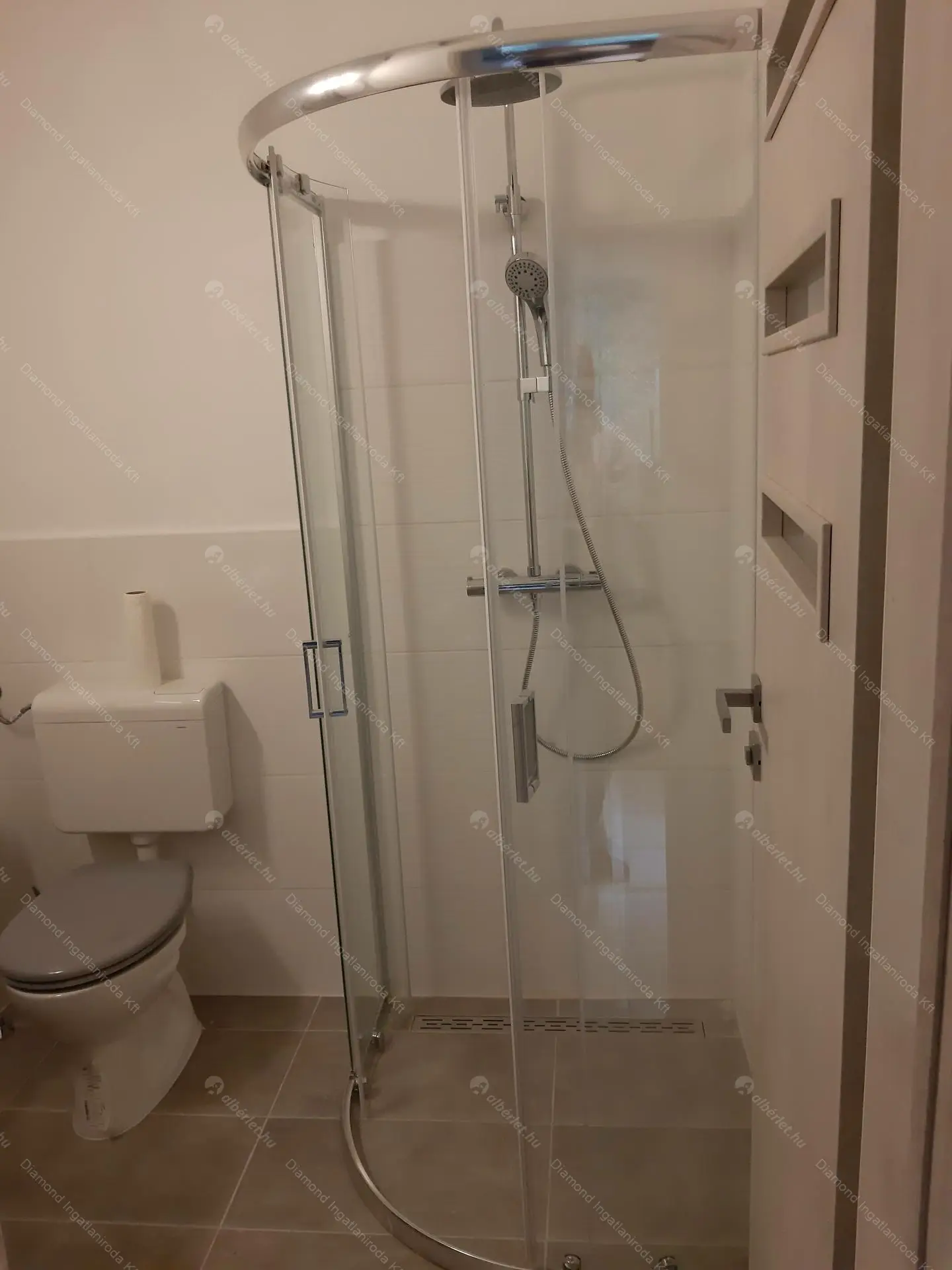 Kiadó albérlet 230000 Ft/hó áron: Budapest, IX. kerület  Toronyház utca. Mérete: 39 nm, 1 szobás | Alberlet.hu - 6511713