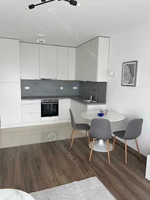 Kiadó albérlet 320000 Ft/hó áron: Budapest, IX. kerület  Tóth Kálmán utca. Mérete: 44 nm, 2 szobás | Alberlet.hu - 6542469