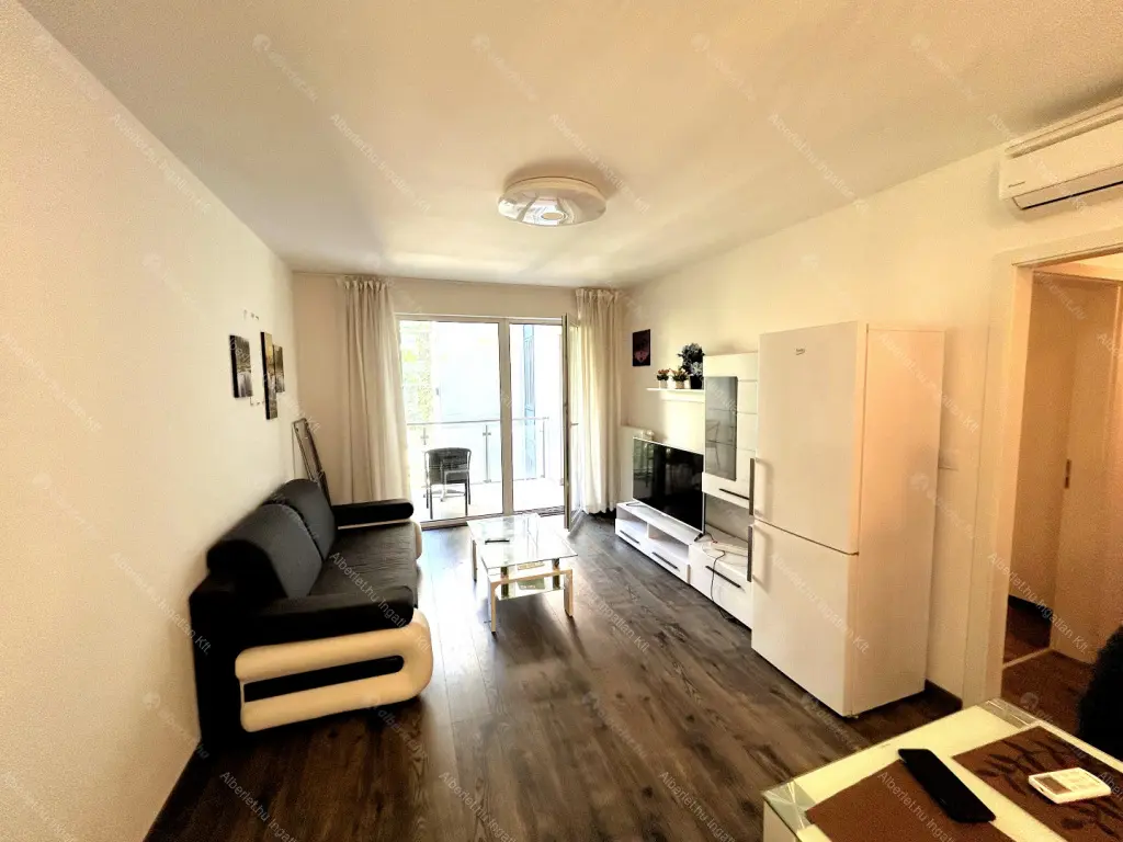 Kiadó albérlet 270000 Ft/hó áron: Budapest, IX. kerület  Tűzoltó utca. Mérete: 45 nm, 2 szobás | Alberlet.hu - 6691481