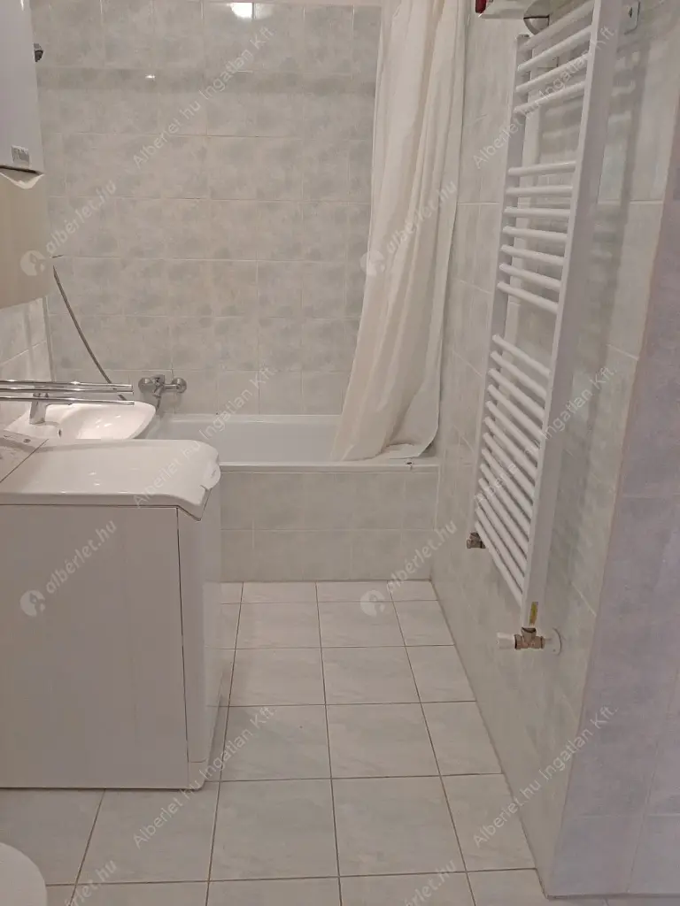 Kiadó albérlet 270000 Ft/hó áron: Budapest, IX. kerület  Tűzoltó utca. Mérete: 50 nm, 2 szobás | Alberlet.hu - 6571250