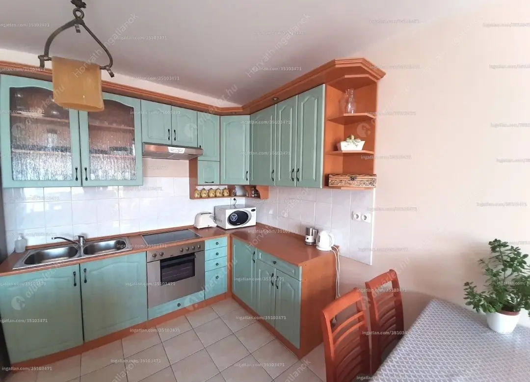 Kiadó albérlet 270000 Ft/hó áron: Budapest, IX. kerület  Tűzoltó utca. Mérete: 50 nm, 2 szobás | Alberlet.hu - 6609412