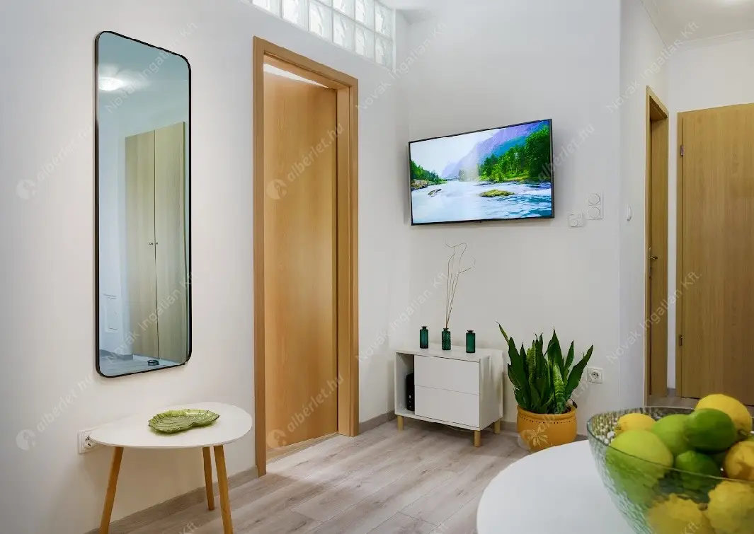 Kiadó albérlet 340000 Ft/hó áron: Budapest, IX. kerület  Tűzoltó utca. Mérete: 51 nm, 3 szobás | Alberlet.hu - 6575336