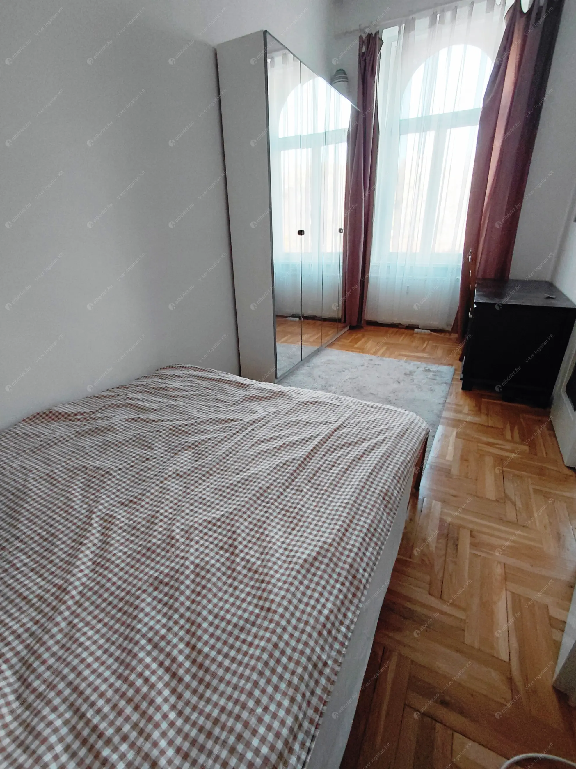 Kiadó albérlet 250000 Ft/hó áron: Budapest, IX. kerület  Tűzoltó utca. Mérete: 58 nm, 2 szobás | Alberlet.hu - 6597696