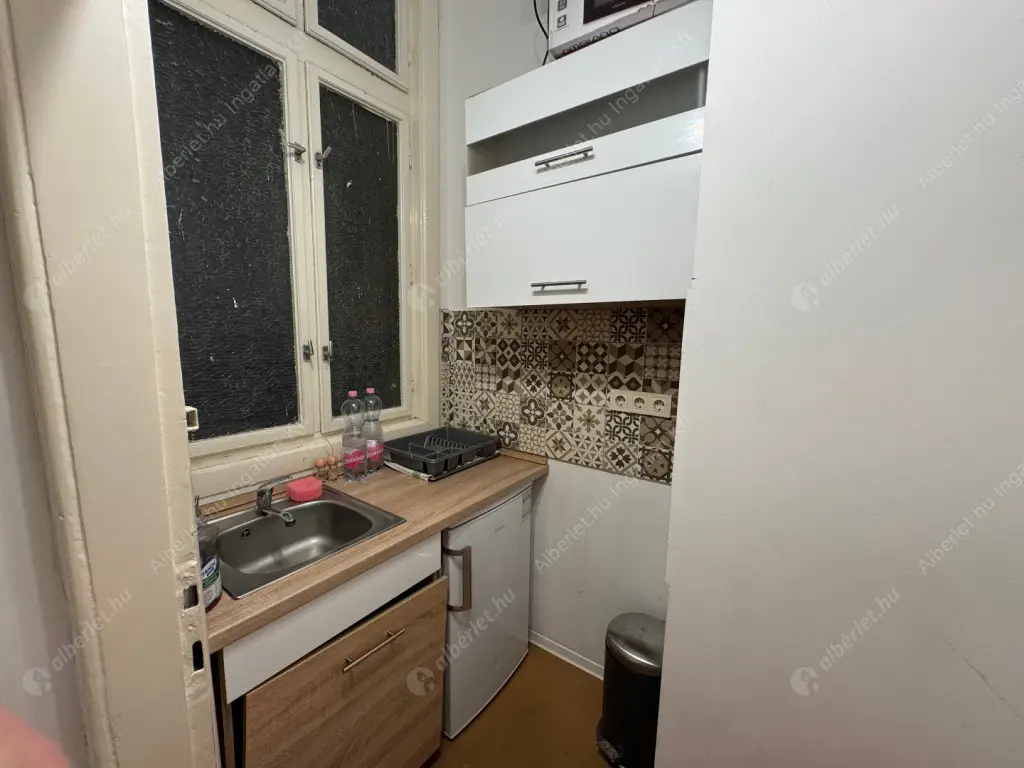 Kiadó albérlet 220000 Ft/hó áron: Budapest, IX. kerület  Üllői  út . Mérete: 49 nm, 2 szobás | Alberlet.hu - 6582784