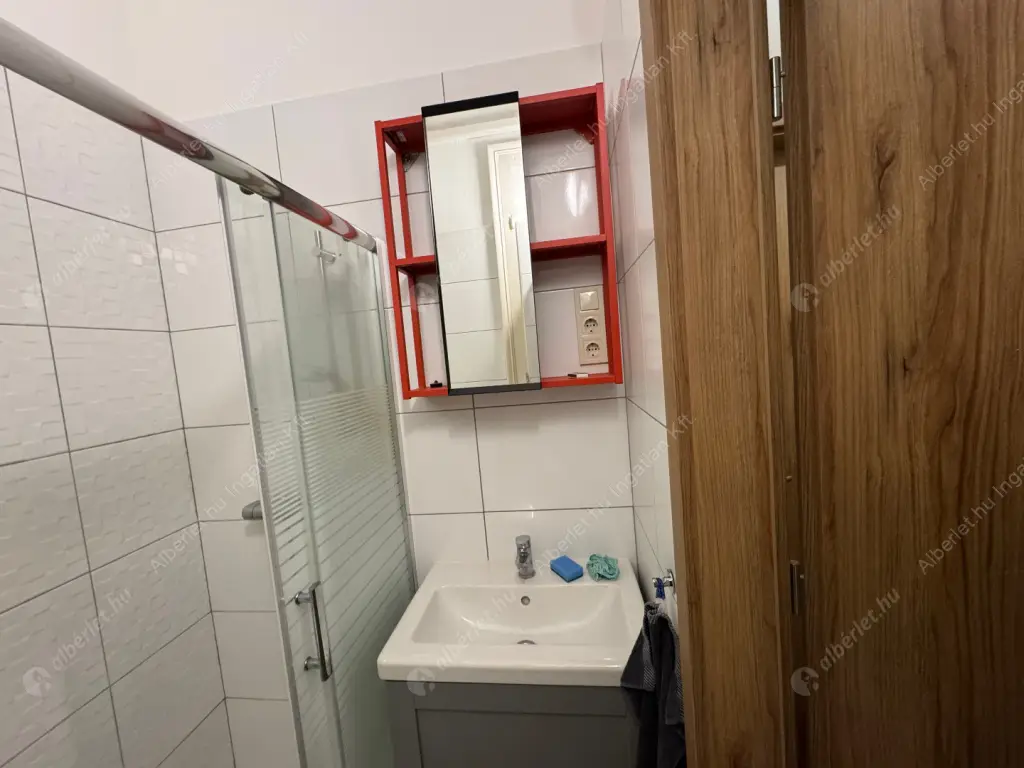 Kiadó albérlet 220000 Ft/hó áron: Budapest, IX. kerület  Üllői  út . Mérete: 49 nm, 2 szobás | Alberlet.hu - 6582787