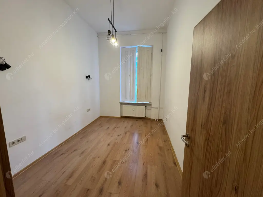 Kiadó albérlet 198000 Ft/hó áron: Budapest, IX. kerület  Üllői  út . Mérete: 49 nm, 2 szobás | Alberlet.hu - 6603650