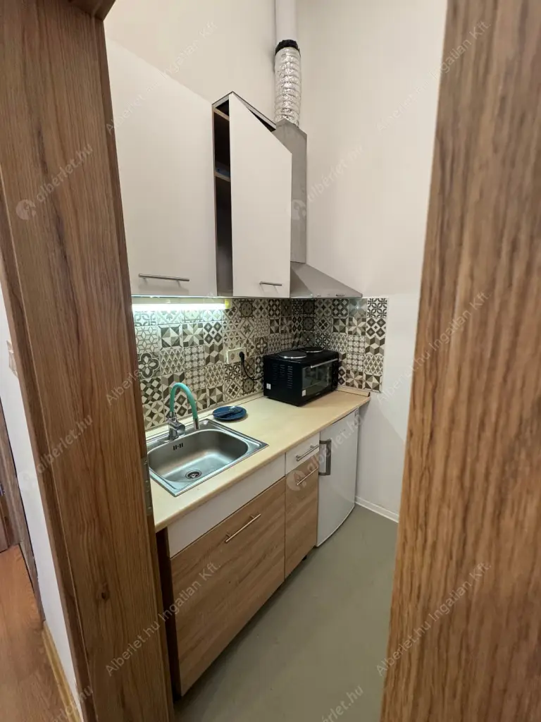 Kiadó albérlet 170000 Ft/hó áron: Budapest, IX. kerület  Üllői út. Mérete: 21 nm, 1 szobás | Alberlet.hu - 6623238