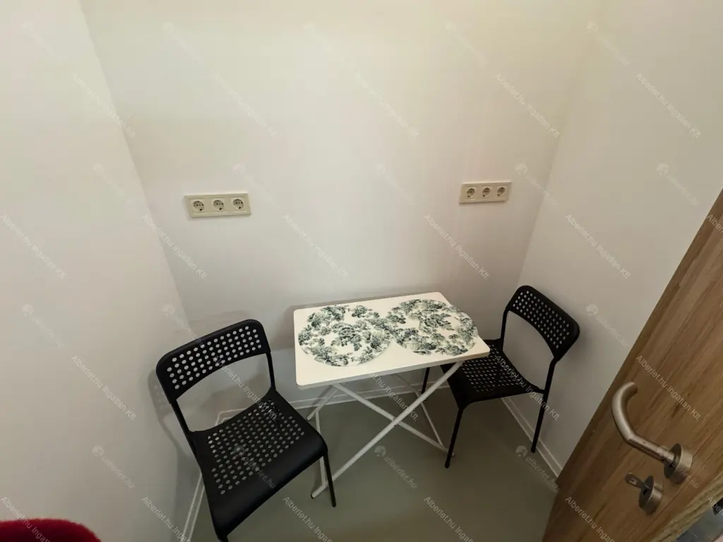 Kiadó albérlet 170000 Ft/hó áron: Budapest, IX. kerület  Üllői út. Mérete: 21 nm, 1 szobás | Alberlet.hu - 6650832