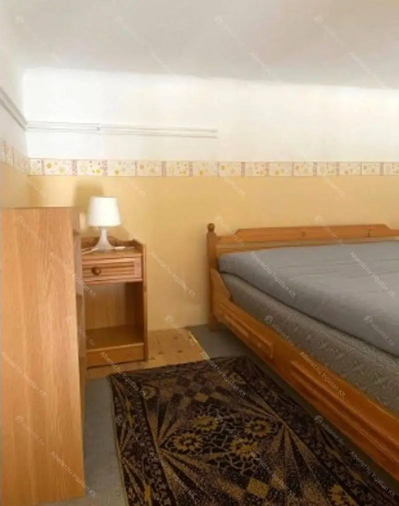 Kiadó albérlet 180000 Ft/hó áron: Budapest, IX. kerület  Üllői út. Mérete: 35 nm, 2 szobás | Alberlet.hu - 6699889