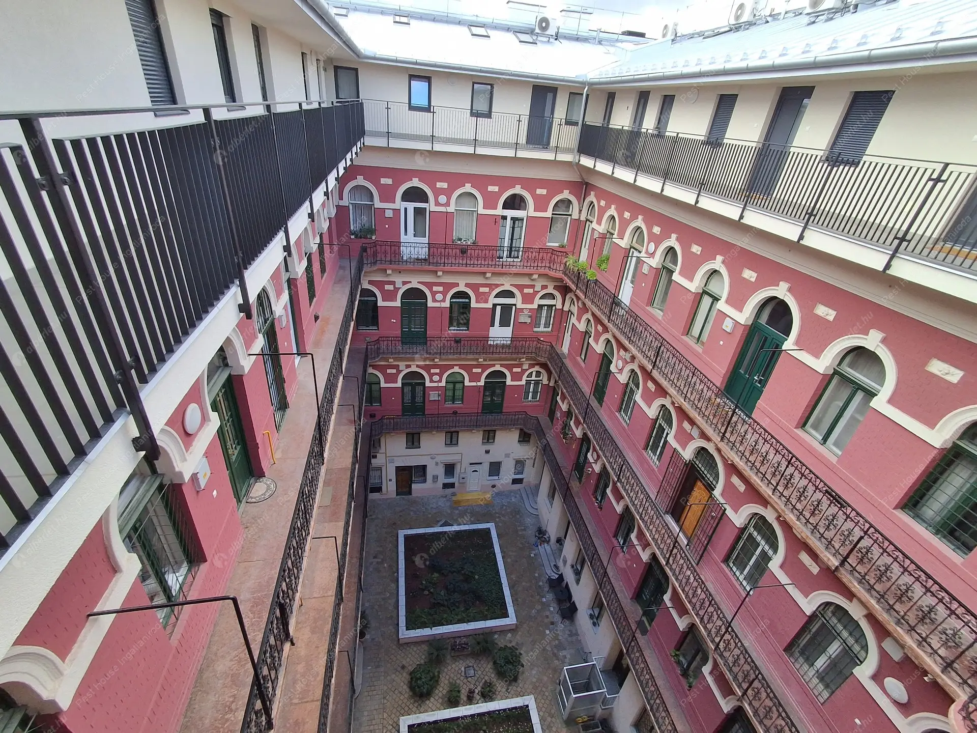 Kiadó albérlet 280000 Ft/hó áron: Budapest, IX. kerület  Üllői út. Mérete: 48 nm, 2 szobás | Alberlet.hu - 6543837