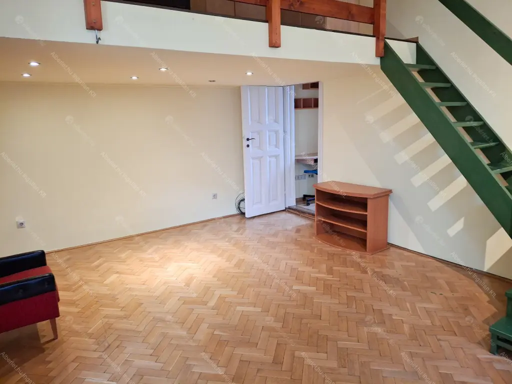 Kiadó albérlet 215000 Ft/hó áron: Budapest, IX. kerület  Üllői út. Mérete: 50 nm, 1 szobás | Alberlet.hu - 6700084