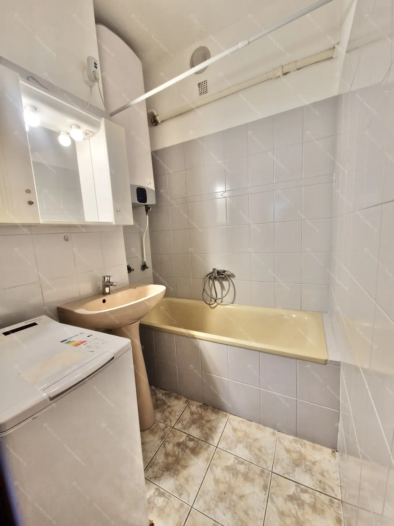 Kiadó albérlet 235000 Ft/hó áron: Budapest, IX. kerület  Üllői út. Mérete: 53 nm, 2 szobás | Alberlet.hu - 6643426