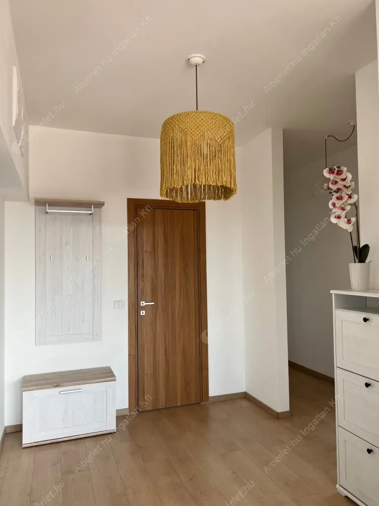 Kiadó albérlet 960000 Ft/hó áron: Budapest, IX. kerület  Vágóhíd utca. Mérete: 109 nm, 5 szobás | Alberlet.hu - 6592517