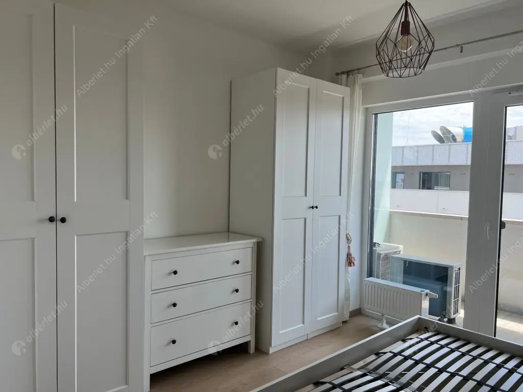 Kiadó albérlet 960000 Ft/hó áron: Budapest, IX. kerület  Vágóhíd utca. Mérete: 109 nm, 5 szobás | Alberlet.hu - 6592518