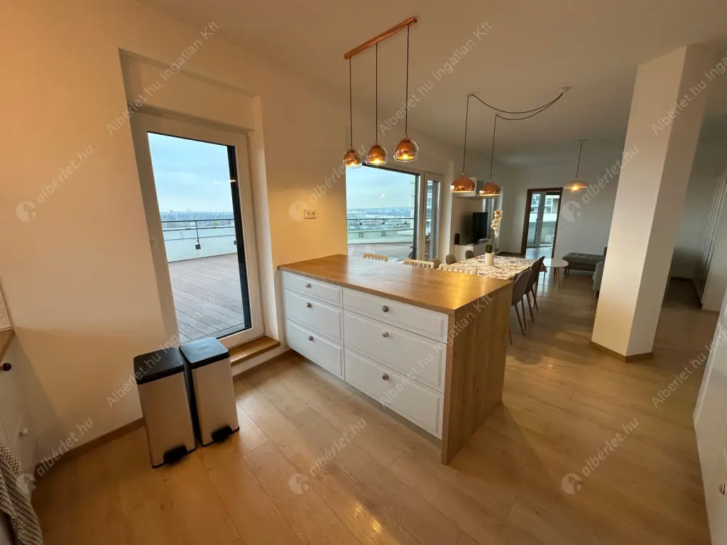 Kiadó albérlet 850000 Ft/hó áron: Budapest, IX. kerület  Vágóhíd utca. Mérete: 109 nm, 5 szobás | Alberlet.hu - 6594628