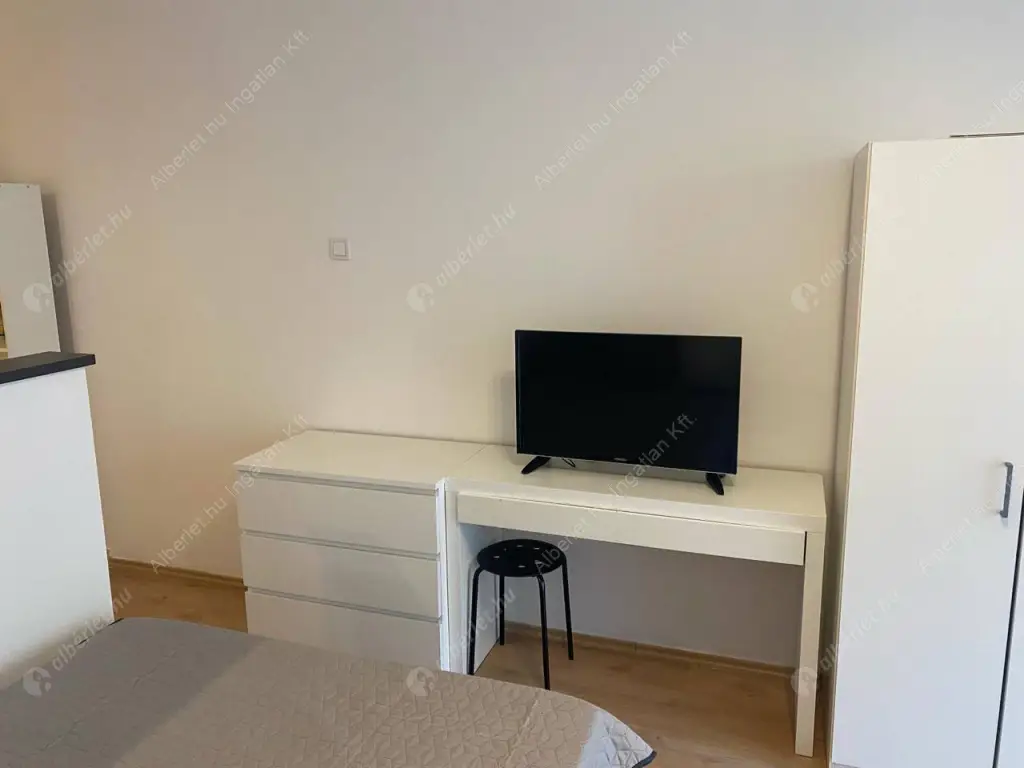 Kiadó albérlet 195000 Ft/hó áron: Budapest, IX. kerület  Vágóhíd utca. Mérete: 28 nm, 1 szobás | Alberlet.hu - 6610792