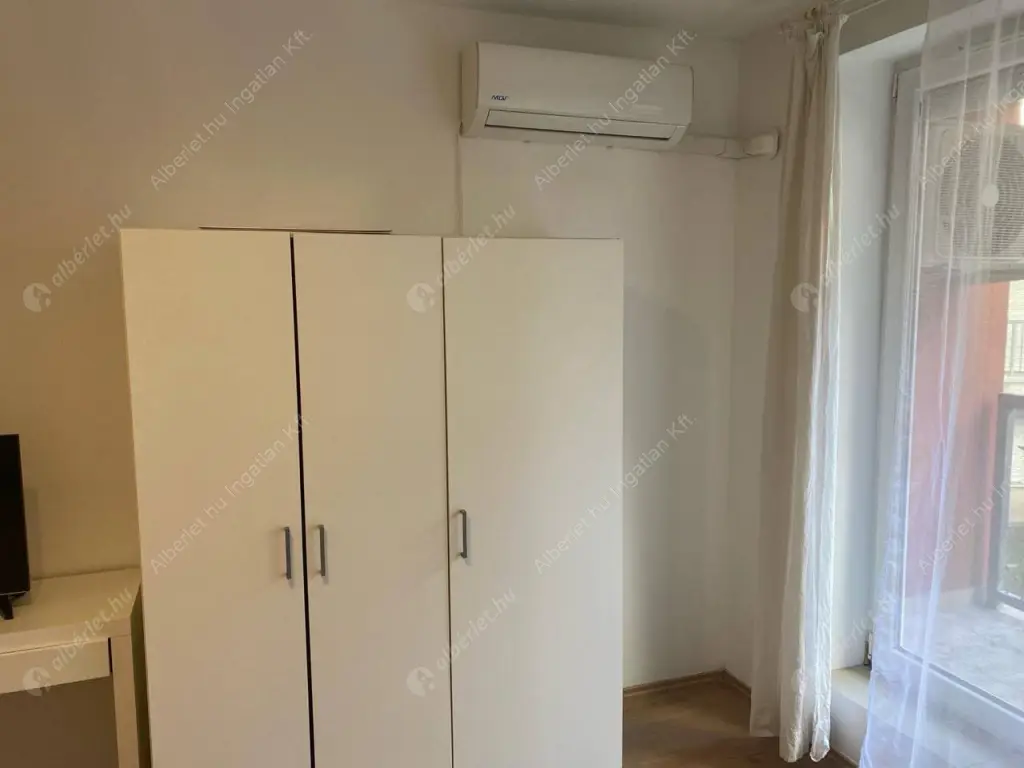 Kiadó albérlet 195000 Ft/hó áron: Budapest, IX. kerület  Vágóhíd utca. Mérete: 28 nm, 1 szobás | Alberlet.hu - 6610793
