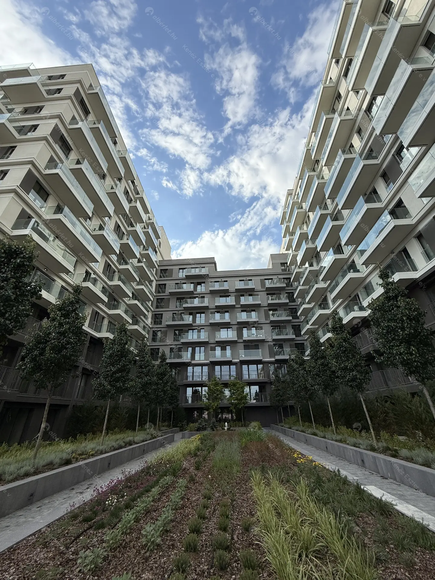 Kiadó albérlet 280000 Ft/hó áron: Budapest, IX. kerület  Vágóhíd utca. Mérete: 30 nm, 1 szobás | Alberlet.hu - 6530841