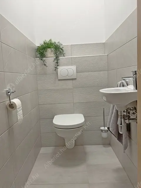 Kiadó albérlet 267000 Ft/hó áron: Budapest, IX. kerület  Vágóhíd utca. Mérete: 35 nm, 1 szobás | Alberlet.hu - 6571226