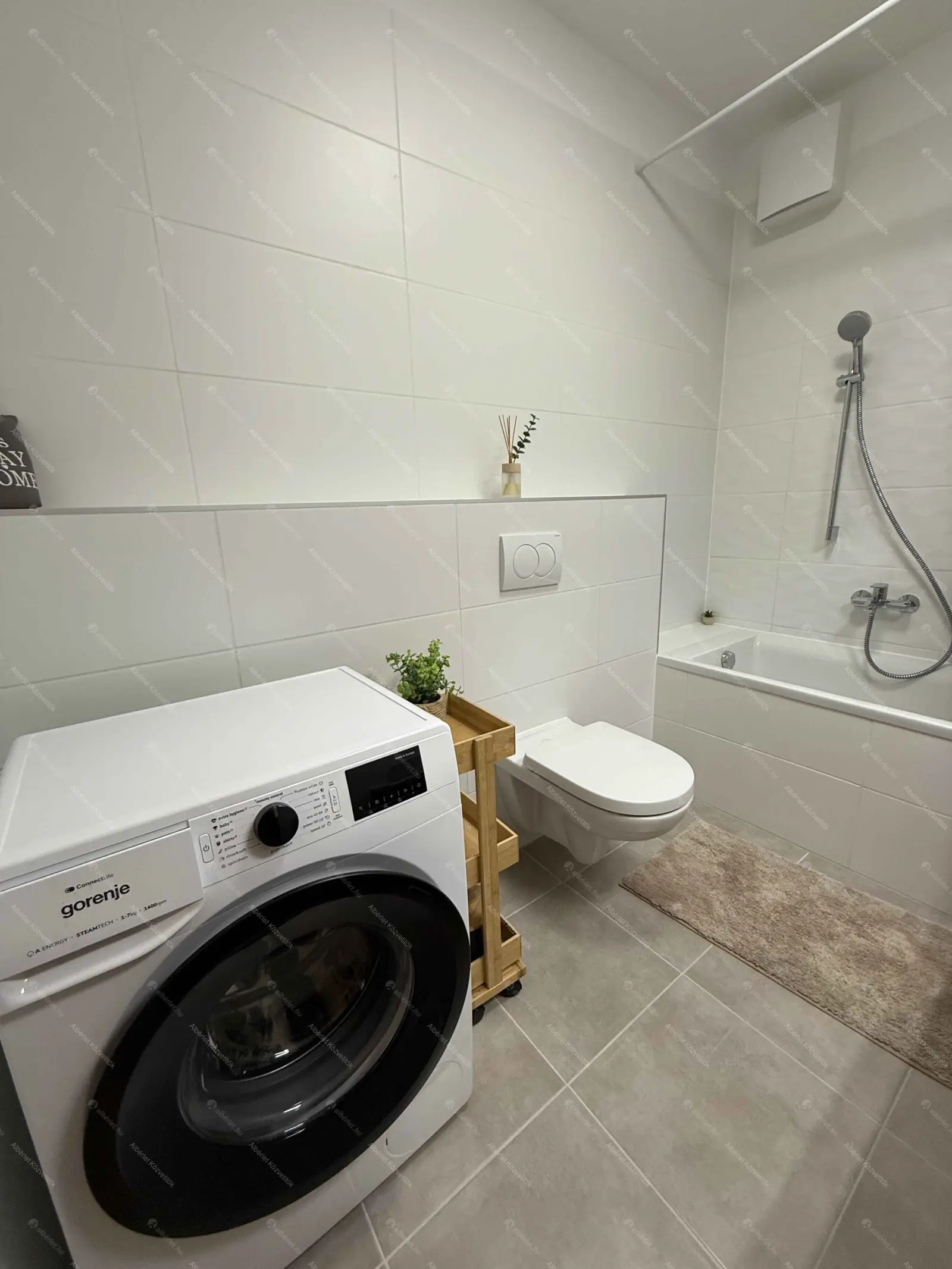 Kiadó albérlet 270000 Ft/hó áron: Budapest, IX. kerület  Vágóhíd utca. Mérete: 40 nm, 1 szobás | Alberlet.hu - 6662725