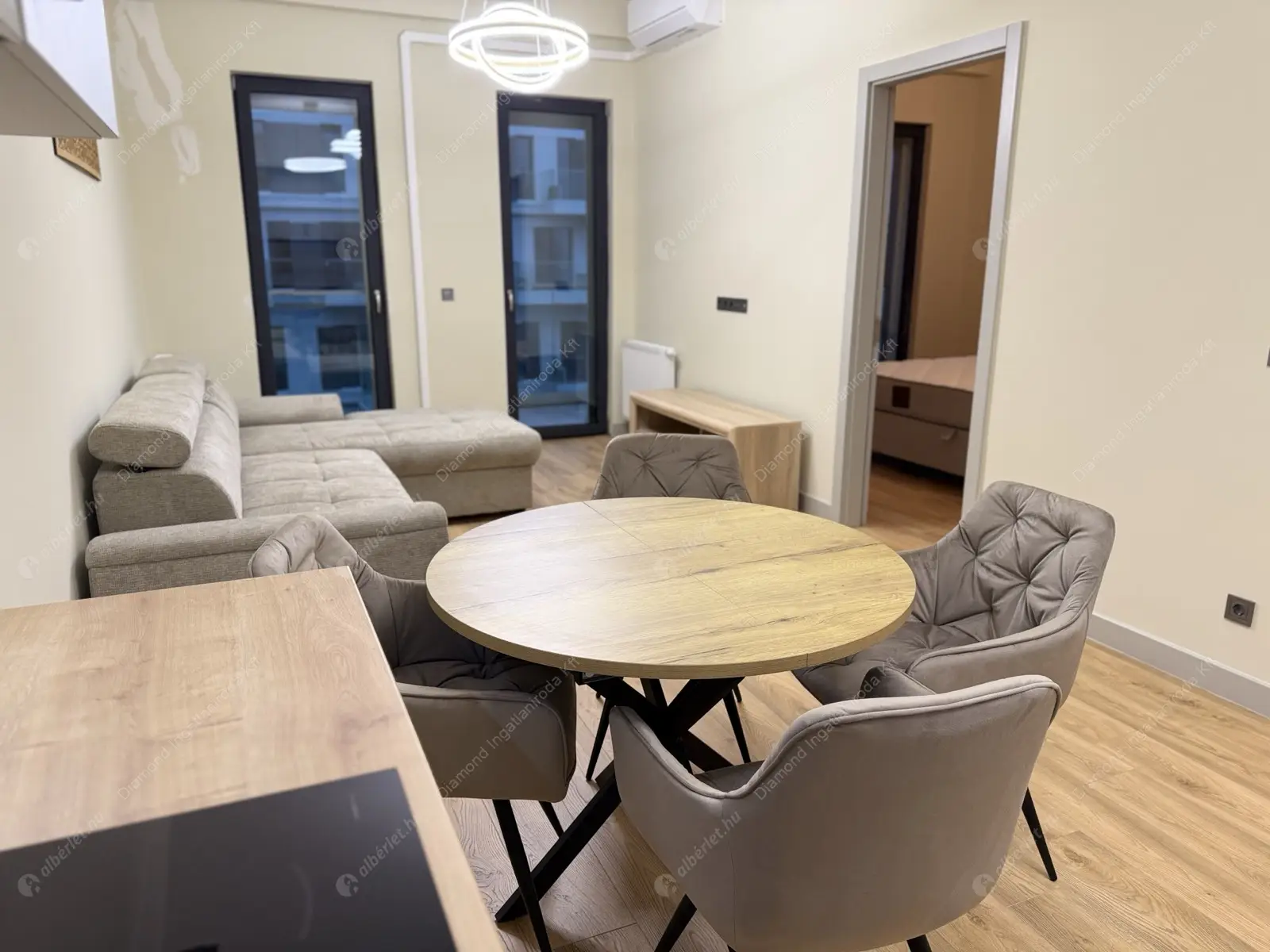 Kiadó albérlet 350000 Ft/hó áron: Budapest, IX. kerület  Vágóhíd utca. Mérete: 50 nm, 2 szobás | Alberlet.hu - 6611888