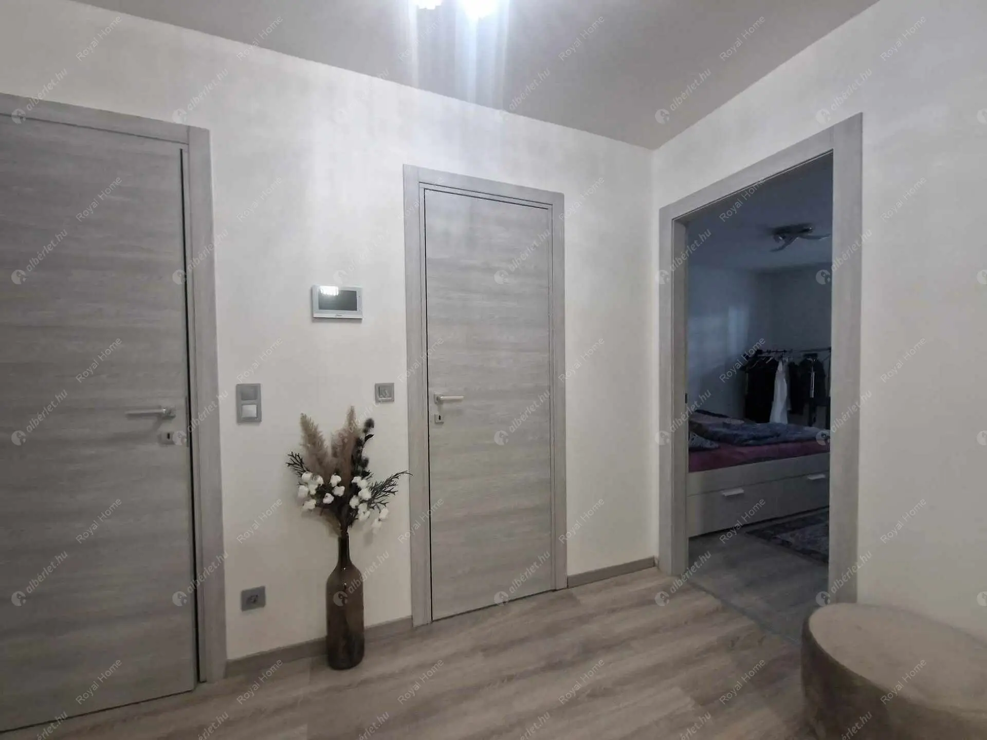 Kiadó albérlet 350000 Ft/hó áron: Budapest, IX. kerület  Vágóhíd utca. Mérete: 56 nm, 3 szobás | Alberlet.hu - 6158857